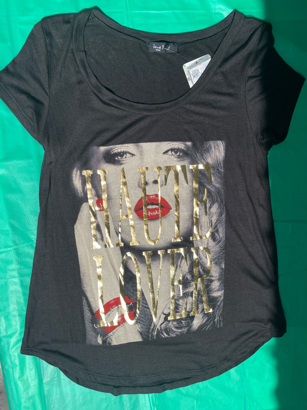 HAUTE LOVER BY LOVE J BLACK T SHIRT 
SIZE S NEW WITH TAGS